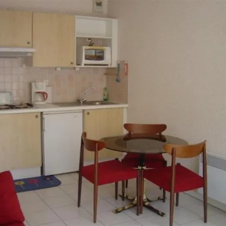Studio 2 Personnes Entre Le Quartier Des Roses Et Les Presidents : Proche Plage Et Commerces. 아파트